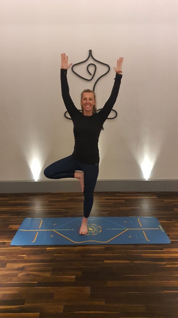 Yoga for Runners: Move with Ease and Awareness Yoga for Runners: Move with Ease and Awareness